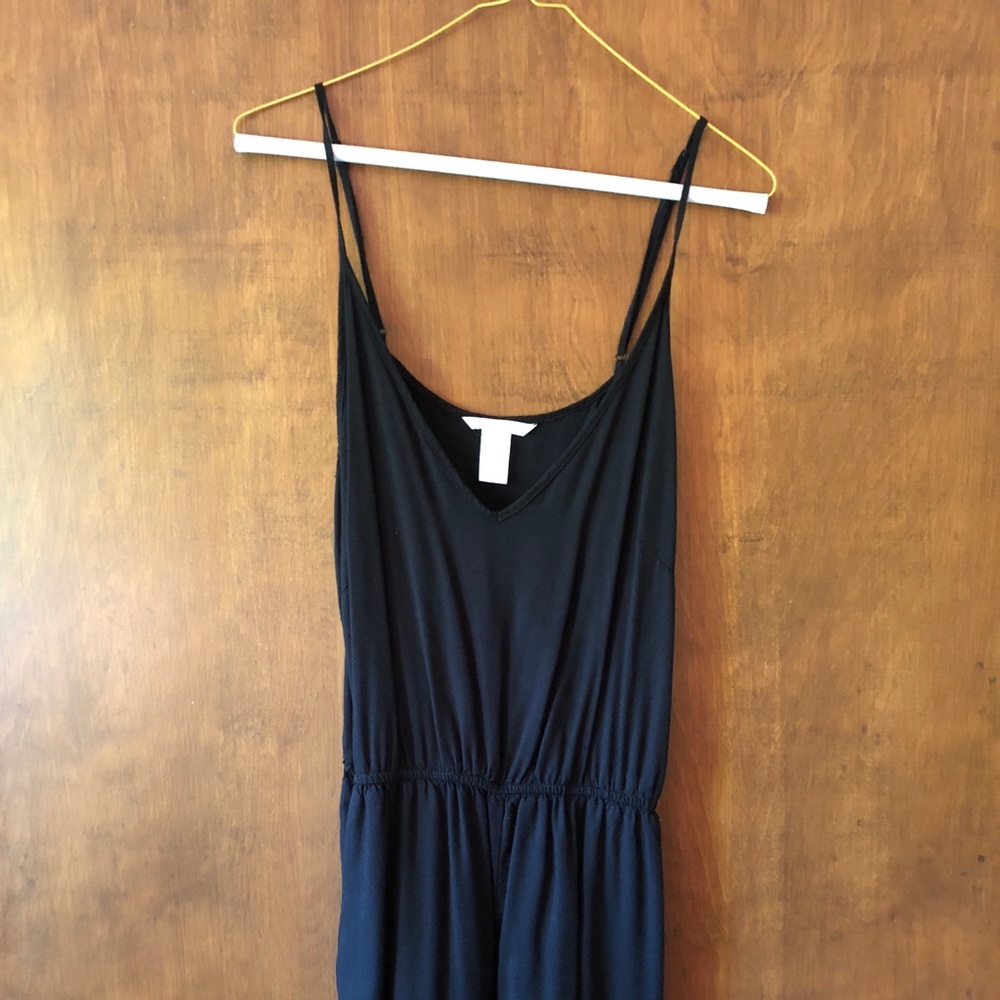Black sleeveless romper with pockets